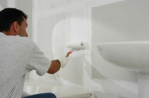 Comment peindre un carrelage avec un rouleau